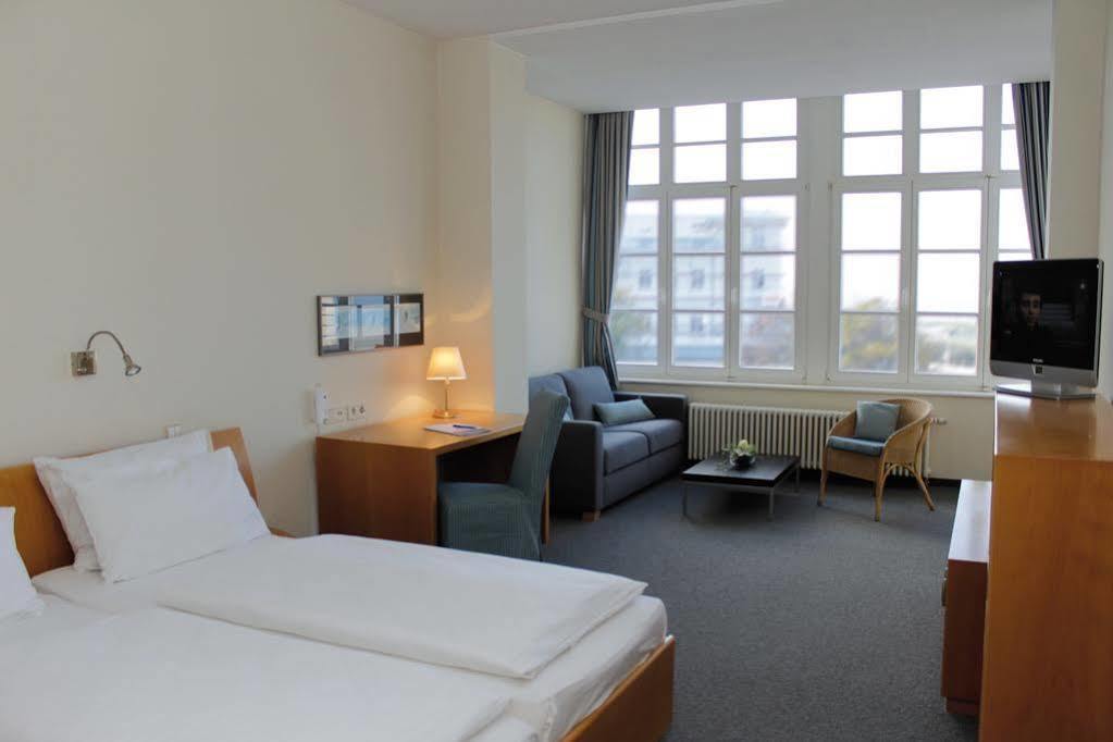 Hotel Am Leuchtturm 로스토크 외부 사진